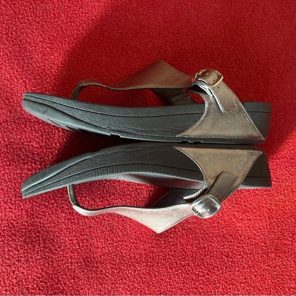 FITFLOP Sz 9  Sarna Slip On Flip Flop Style Toe Post Thong Slides Sandals Pewter - Picture 7 of 9
